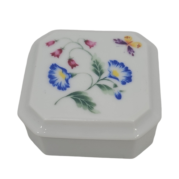 Vintage Other - Porcelain Gallery Originals botanical floral trinket box